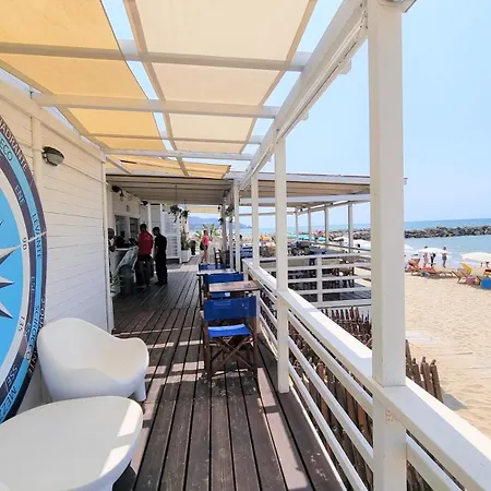 Cecilia Sul Fronte Mare Holiday home *
